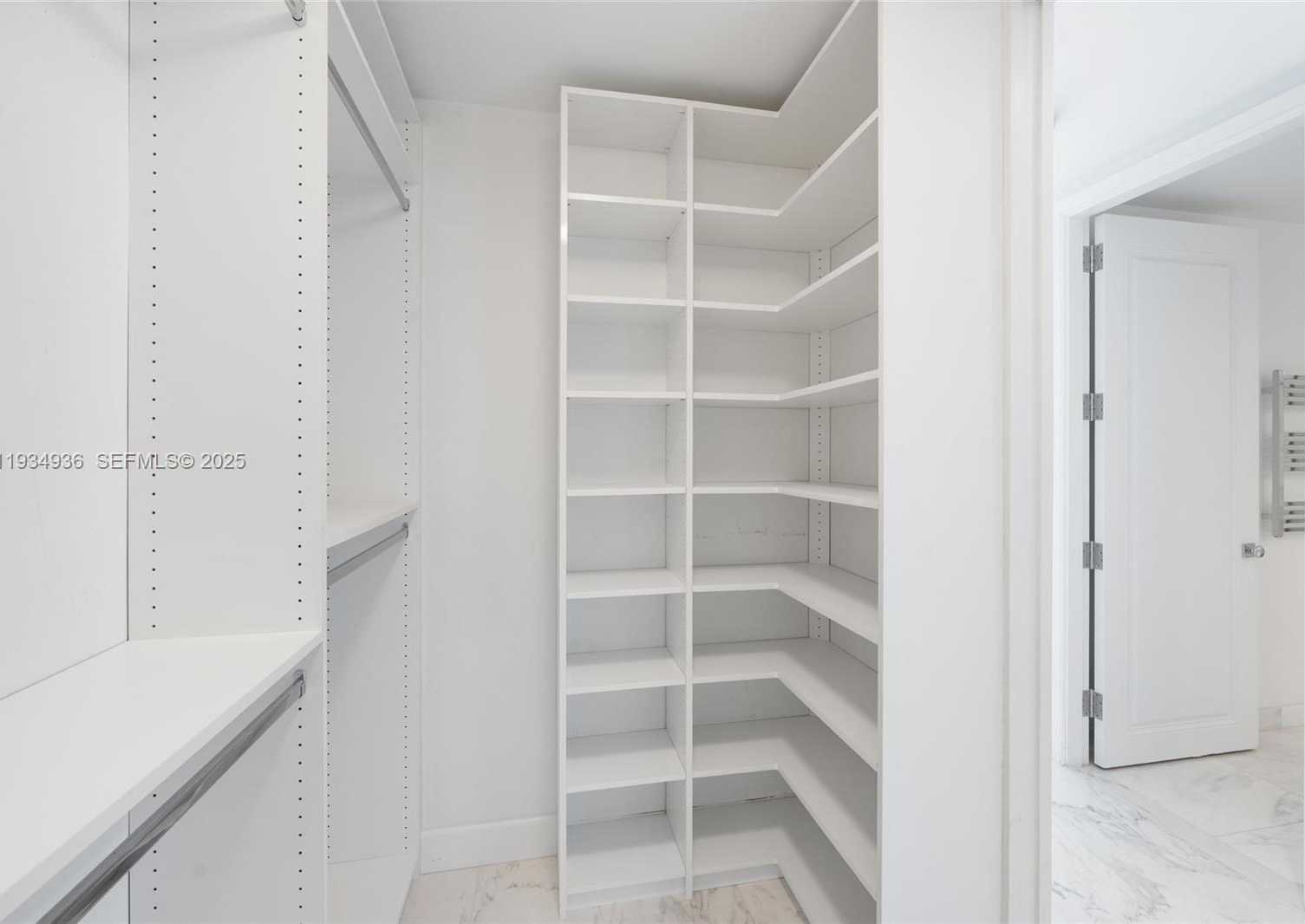 Small Image of 1425 BRICKELL AVE #47B, Miami Number 17