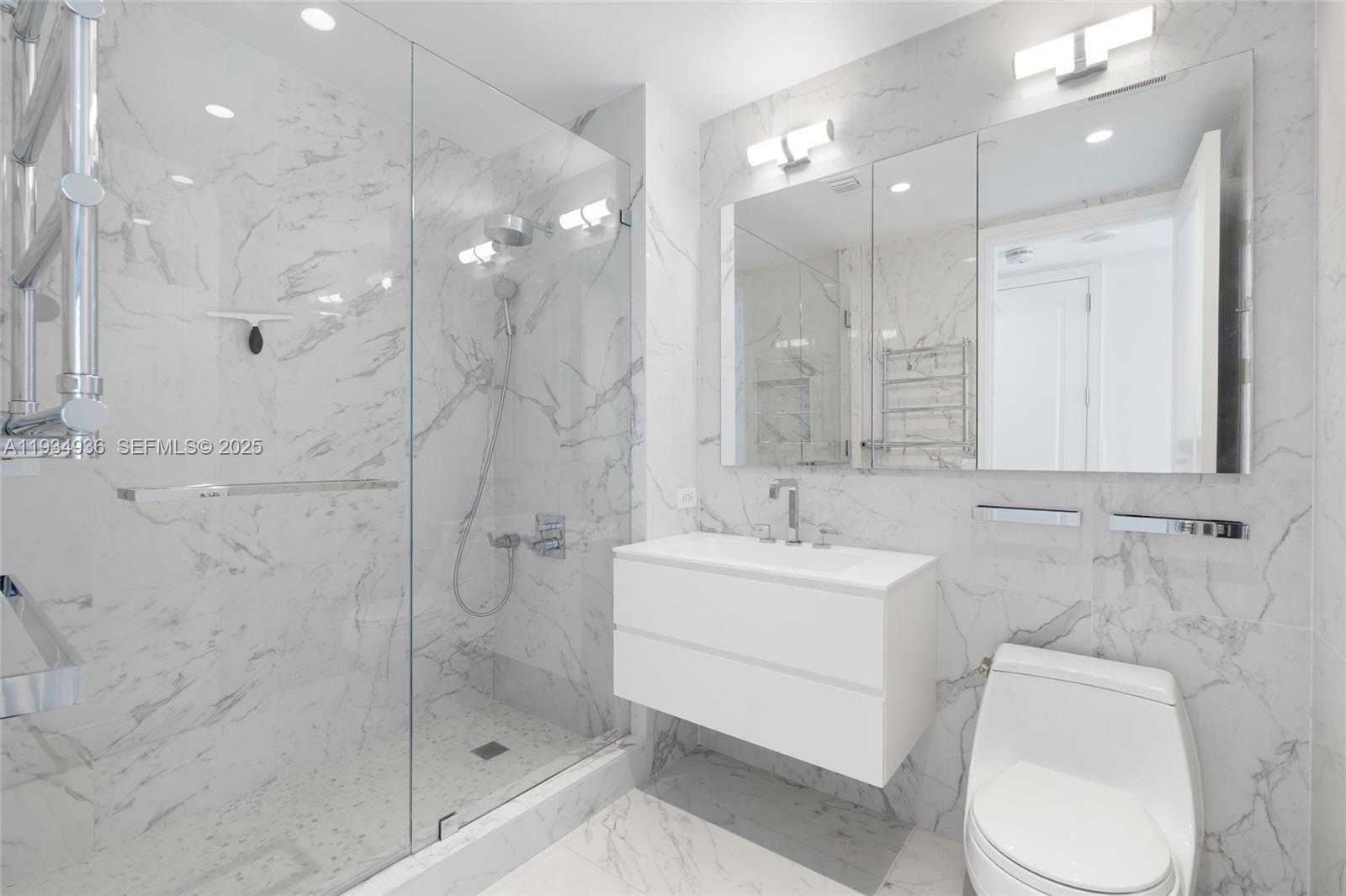 Small Image of 1425 BRICKELL AVE #47B, Miami Number 22