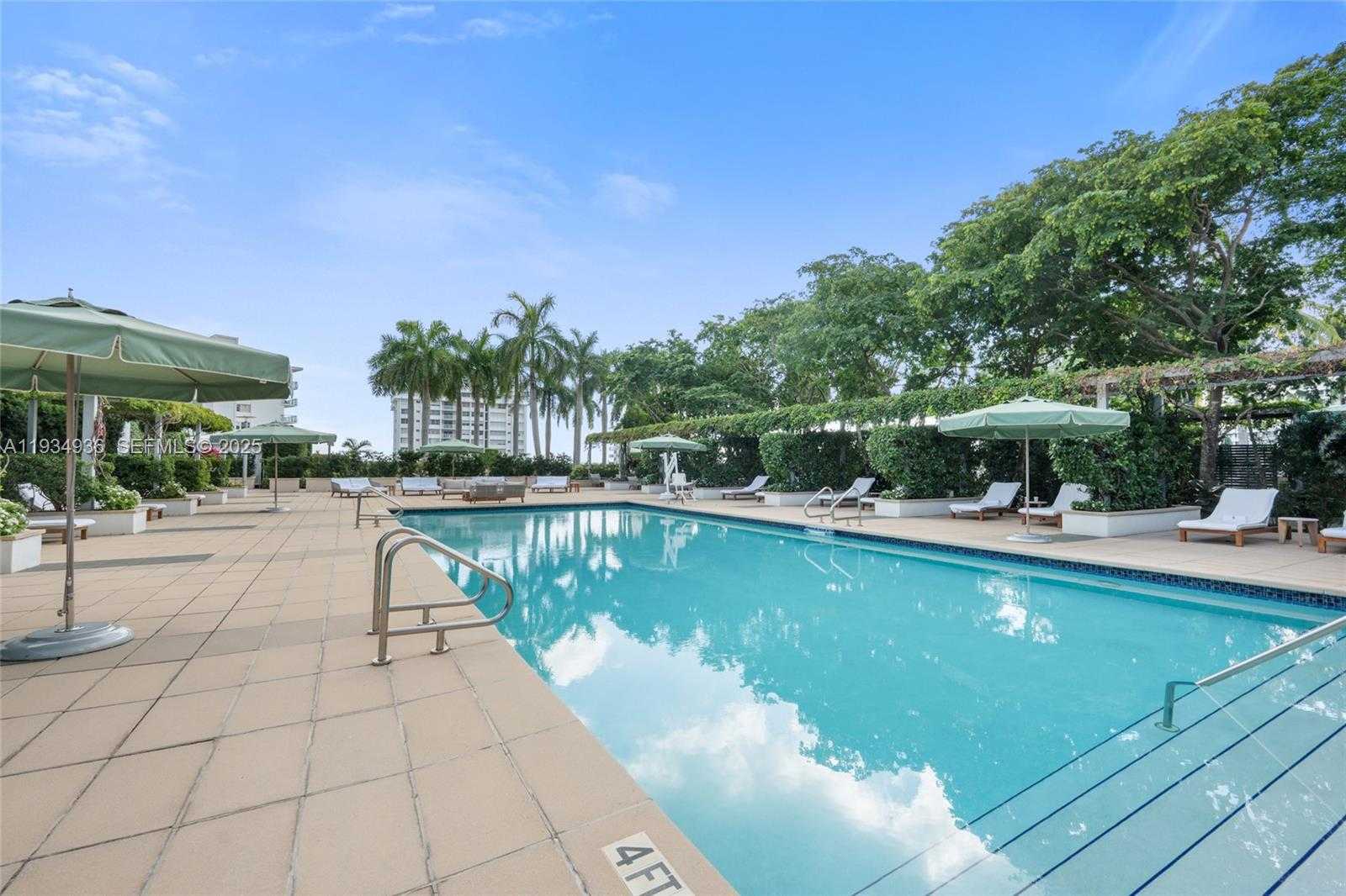 Small Image of 1425 BRICKELL AVE #47B, Miami Number 26