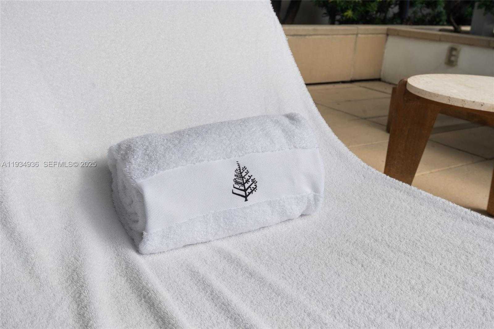 Small Image of 1425 BRICKELL AVE #47B, Miami Number 31