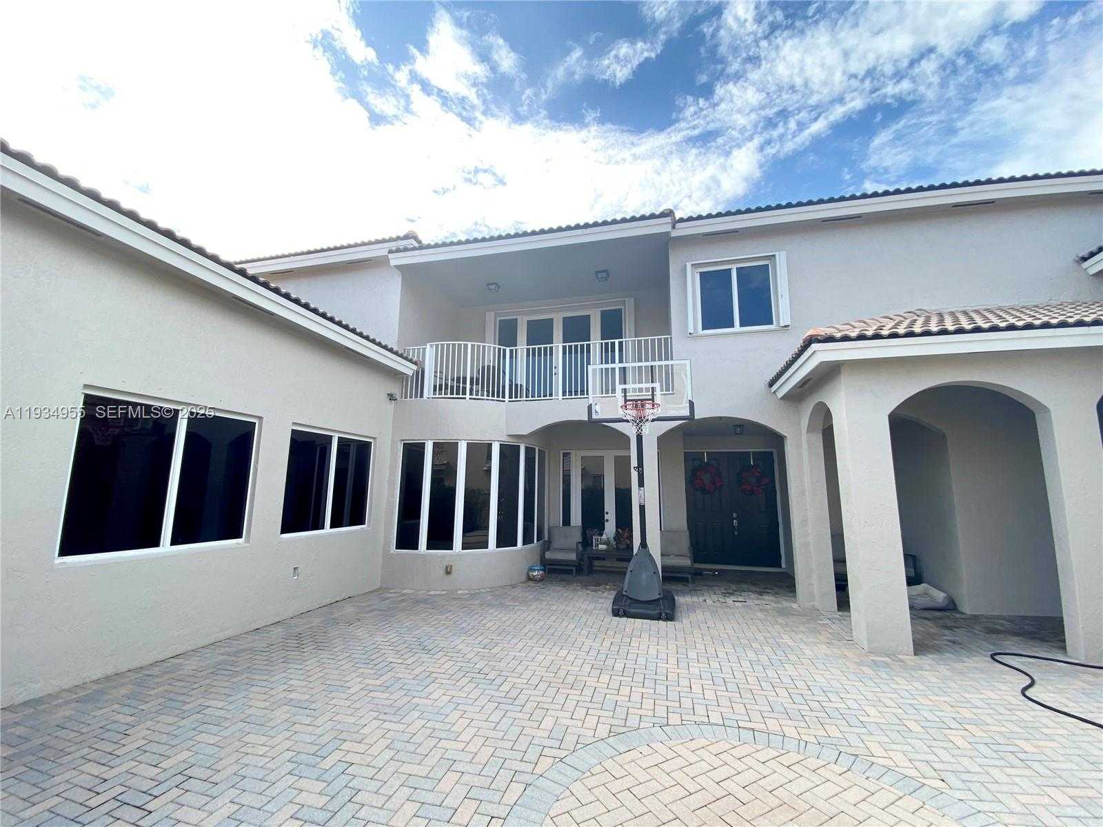 Small Image of 2239 SOUTH EAST 19TH AVE #2239, Homestead Number 3