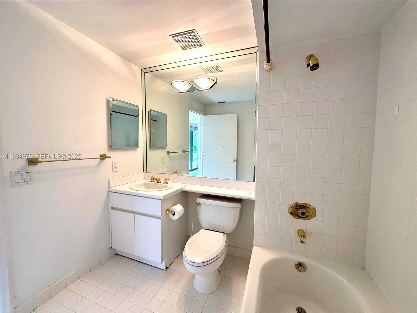 Small Image of 2600 SEGOVIA ST #701, Coral Gables Number 11