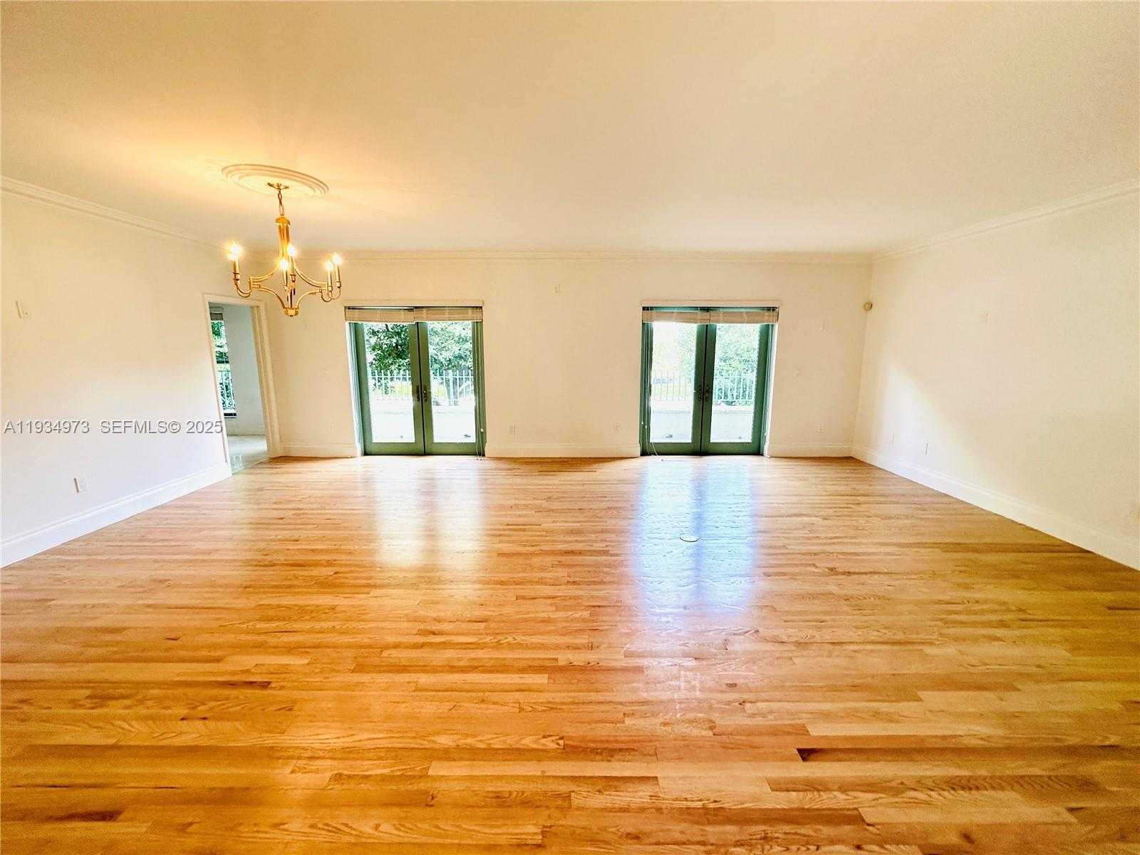 Small Image of 2600 SEGOVIA ST #701, Coral Gables Number 17