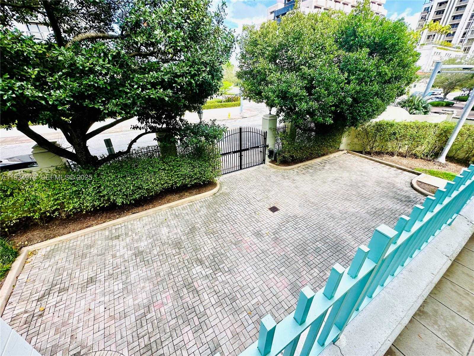 Small Image of 2600 SEGOVIA ST #701, Coral Gables Number 18