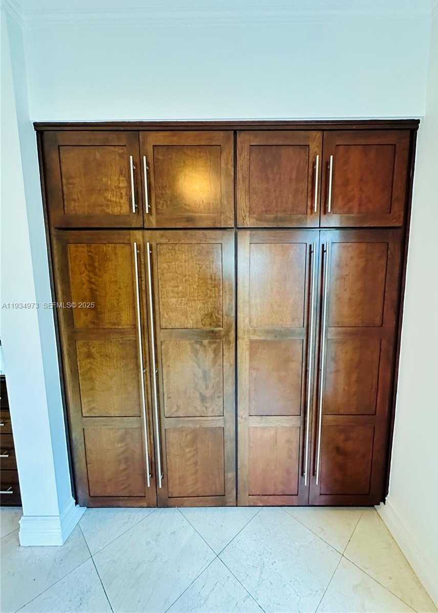 Small Image of 2600 SEGOVIA ST #701, Coral Gables Number 26