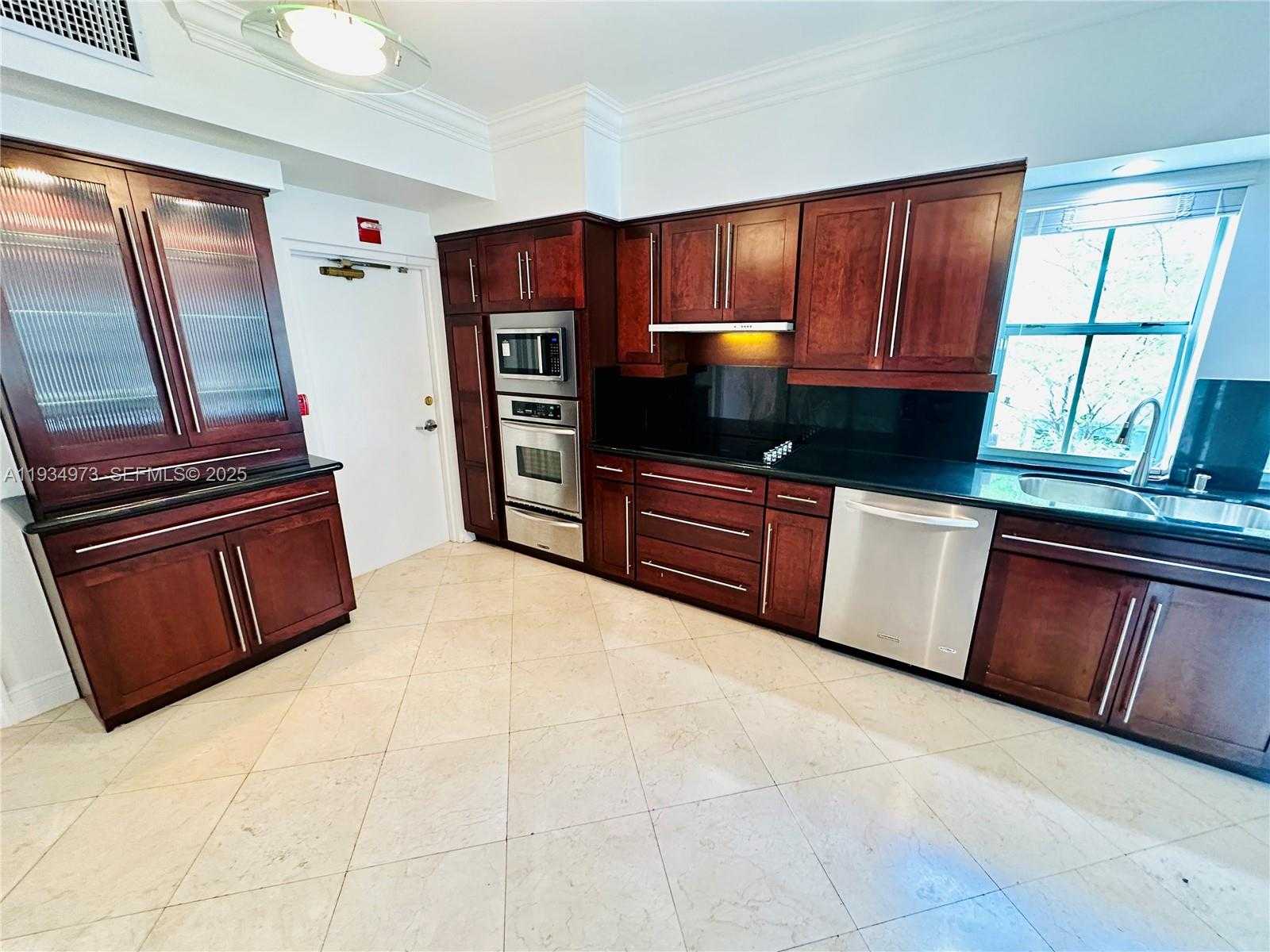 Small Image of 2600 SEGOVIA ST #701, Coral Gables Number 31