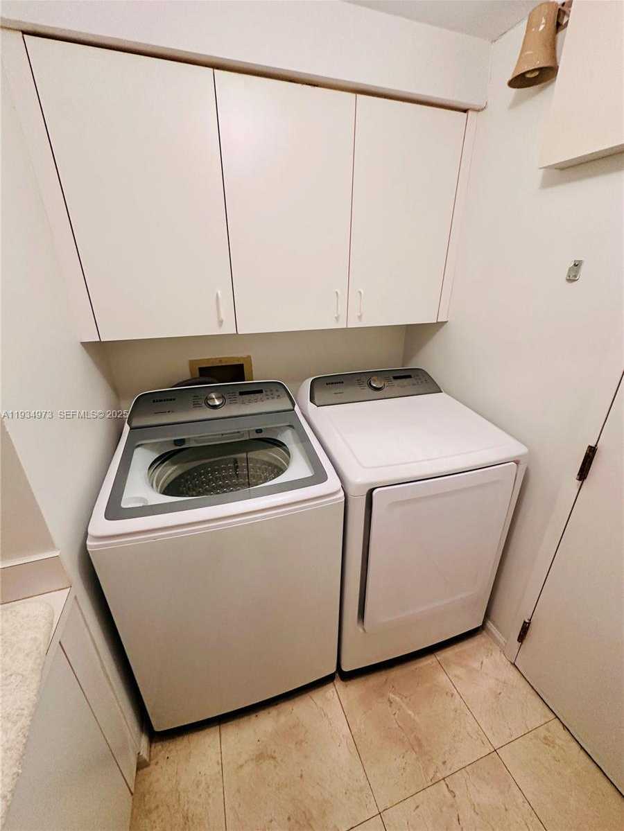 Small Image of 2600 SEGOVIA ST #701, Coral Gables Number 34