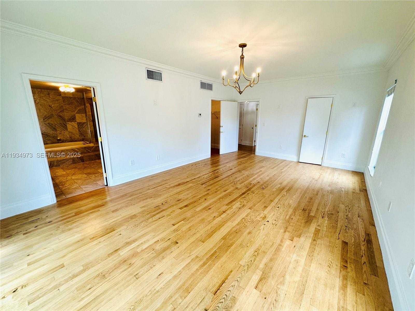 Small Image of 2600 SEGOVIA ST #701, Coral Gables Number 37