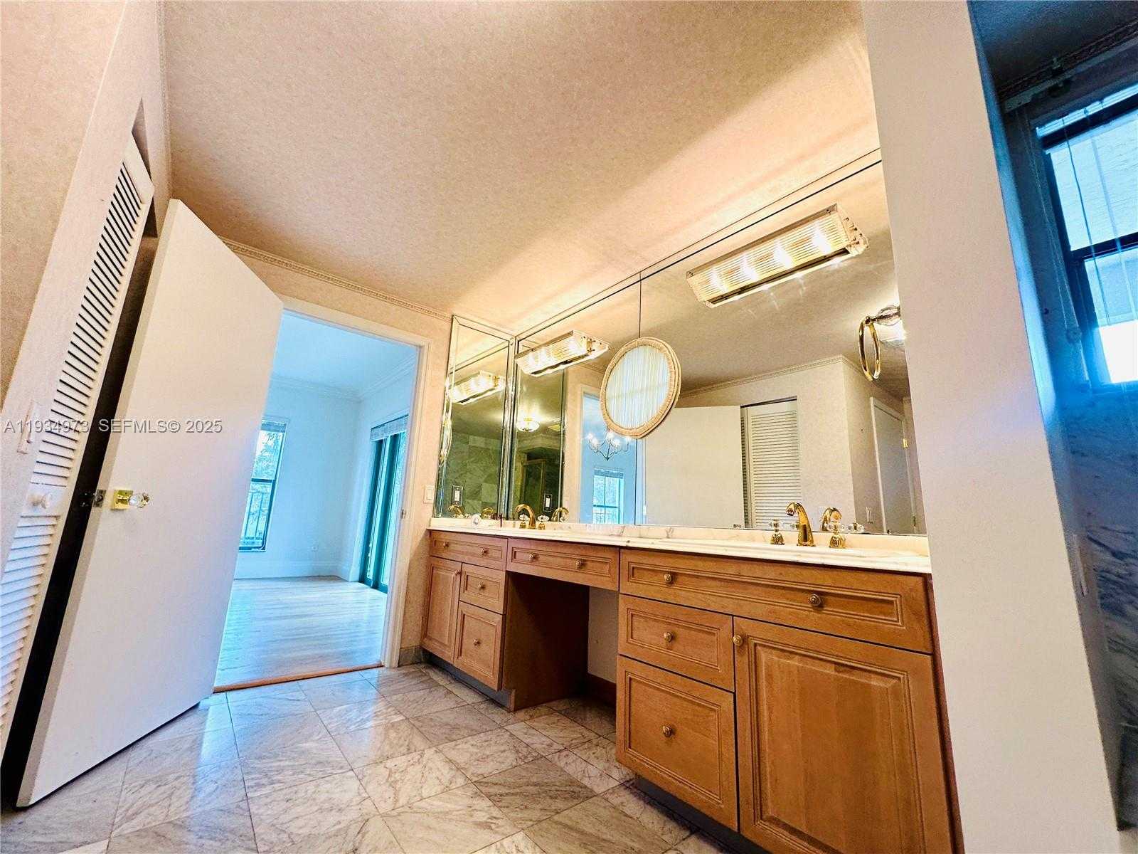 Small Image of 2600 SEGOVIA ST #701, Coral Gables Number 40