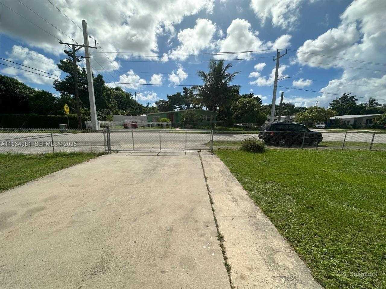 Small Image of West Park Number 12