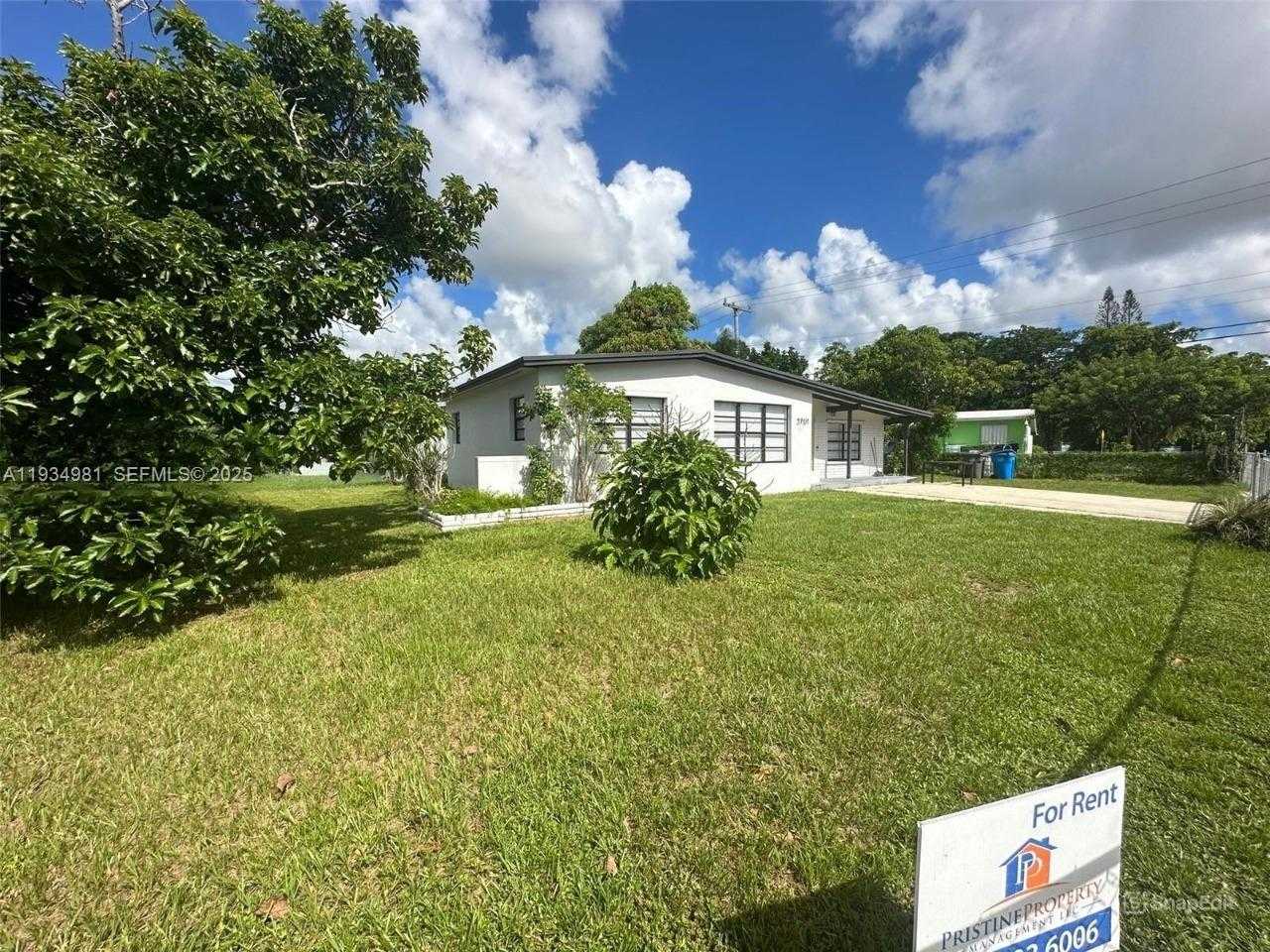 Small Image of West Park Number 13