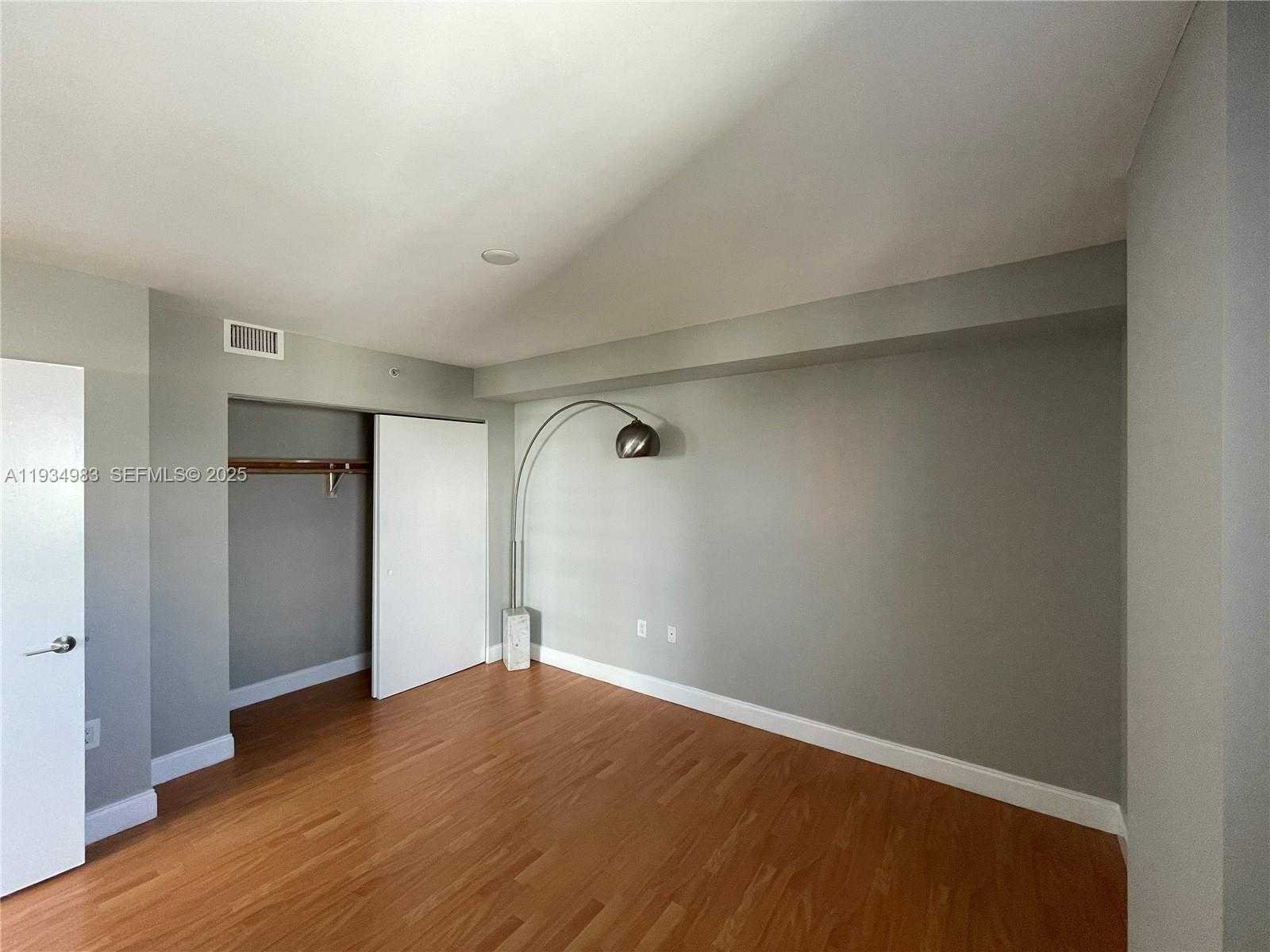 Small Image of 2740 SOUTH WEST 28TH TER #702, Miami Number 12