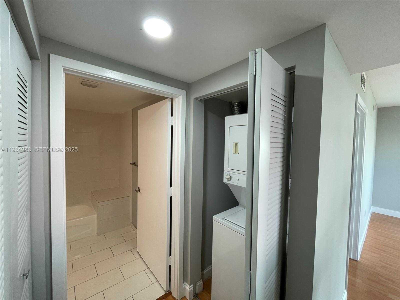 Small Image of 2740 SOUTH WEST 28TH TER #702, Miami Number 18