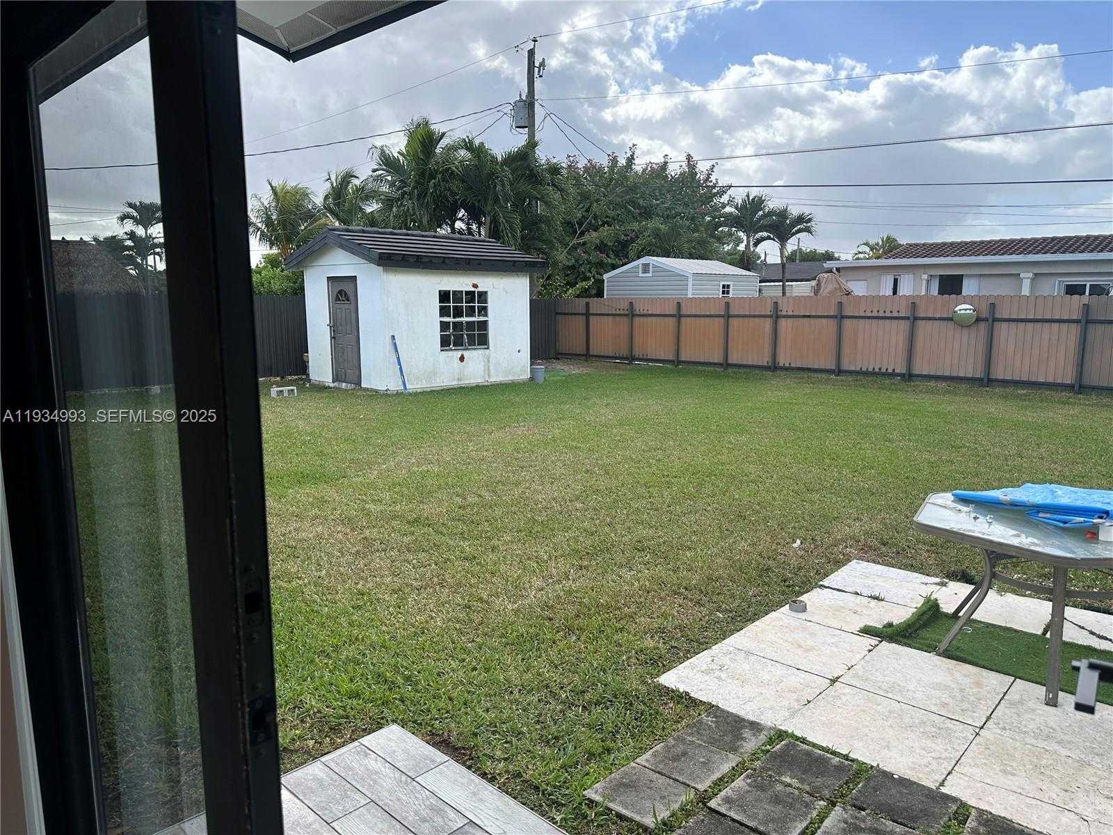 Small Image of 2832 SOUTH WEST 124TH CT, Miami Number 25