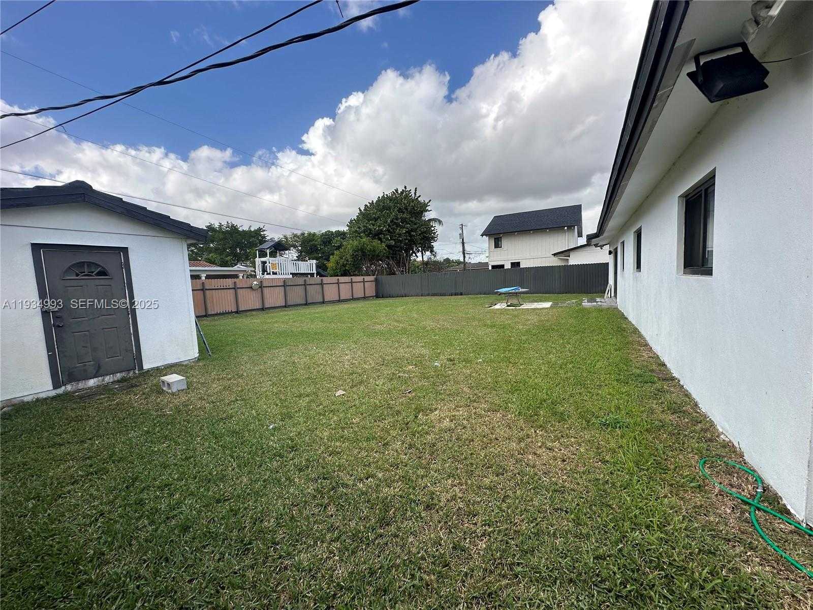 Small Image of 2832 SOUTH WEST 124TH CT, Miami Number 27