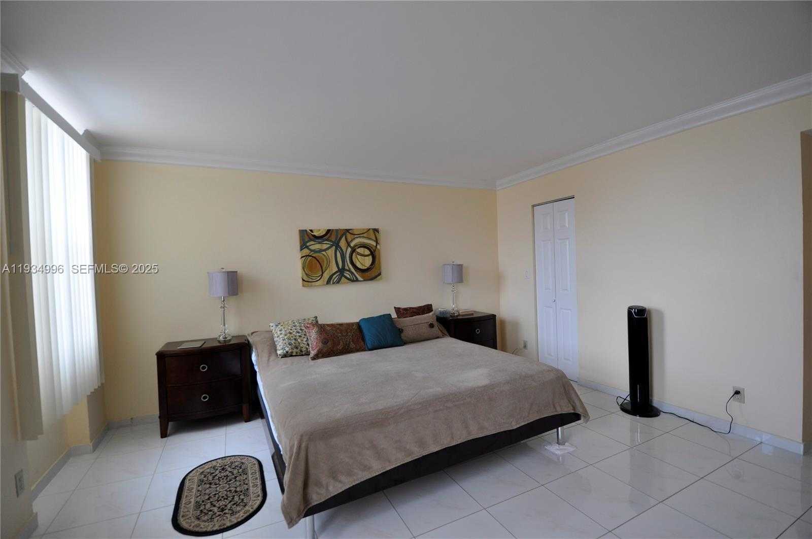 Small Image of 1865 SOUTH OCEAN DR #9I, Hallandale Beach Number 8