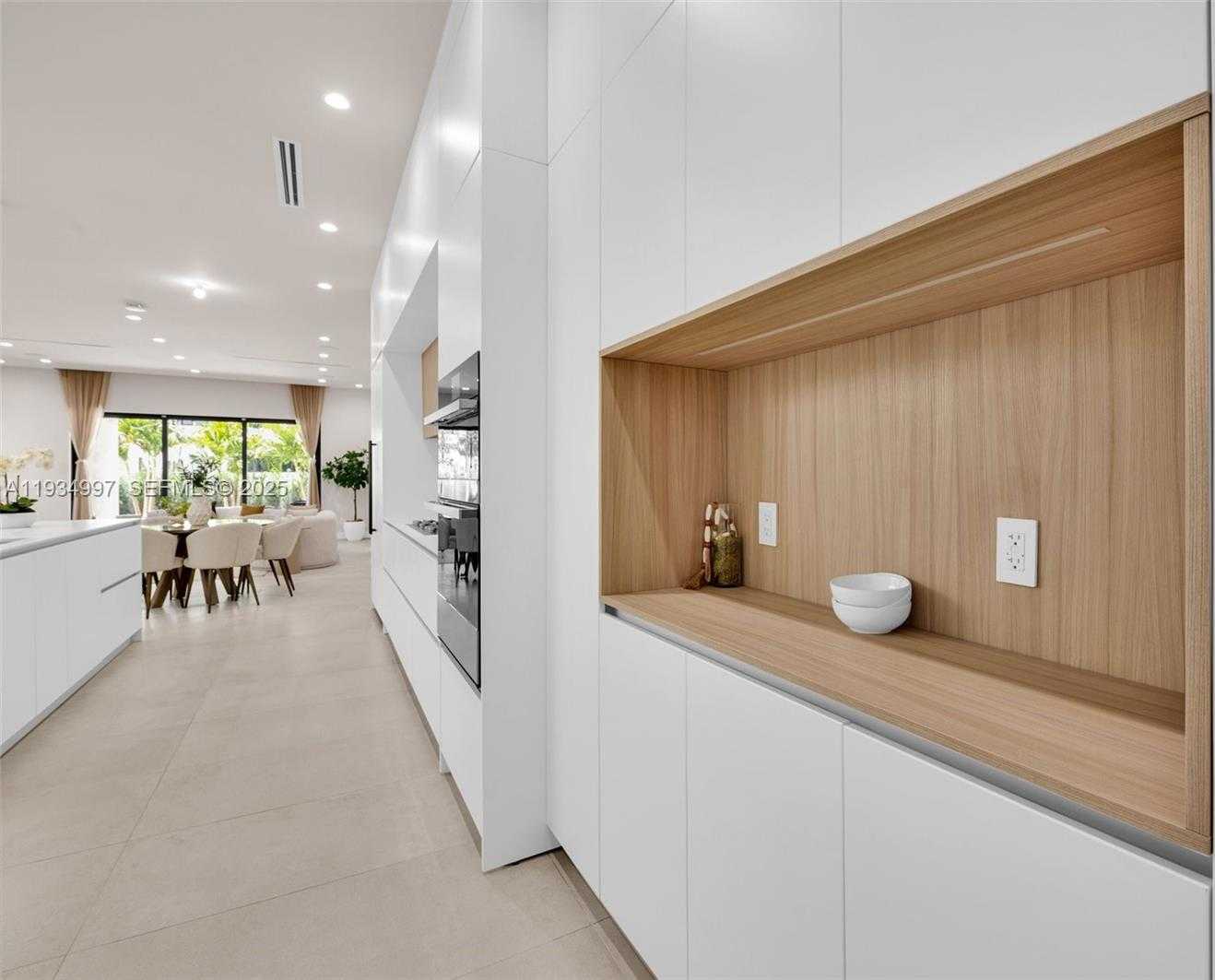 Small Image of 921 NORTH EAST 17TH TER #B, Fort Lauderdale Number 20