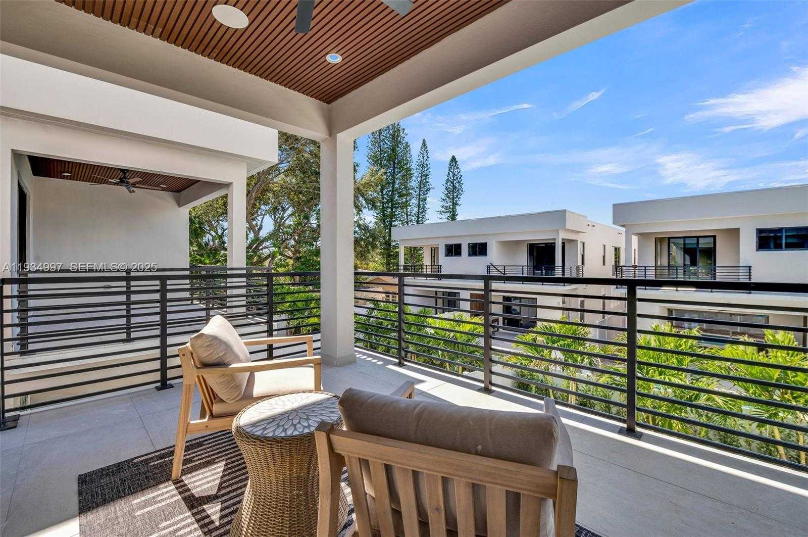 Small Image of 921 NORTH EAST 17TH TER #B, Fort Lauderdale Number 26