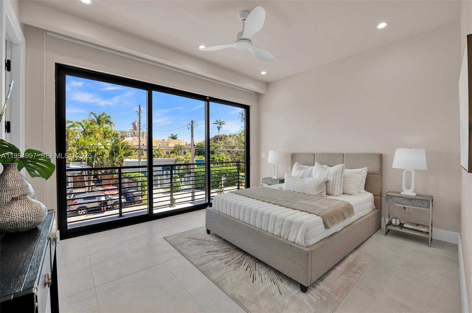 Small Image of 921 NORTH EAST 17TH TER #B, Fort Lauderdale Number 33