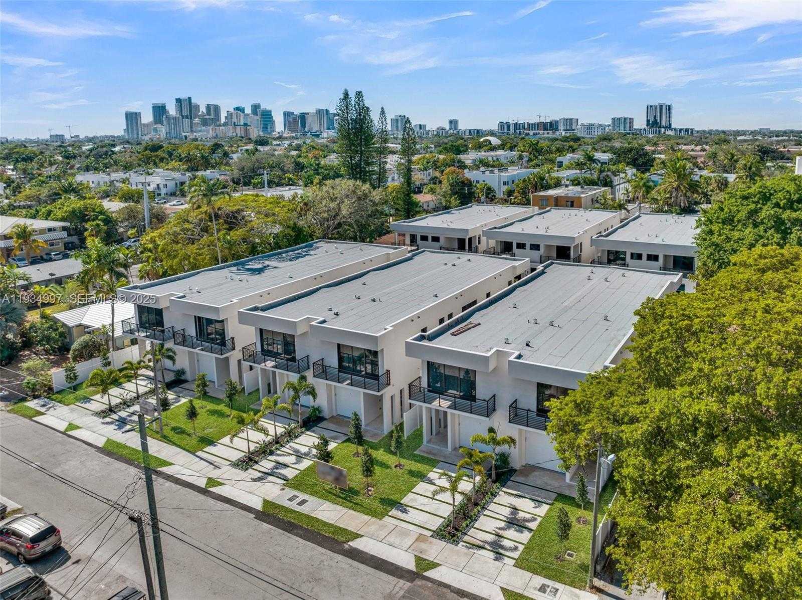 Small Image of 921 NORTH EAST 17TH TER #B, Fort Lauderdale Number 7