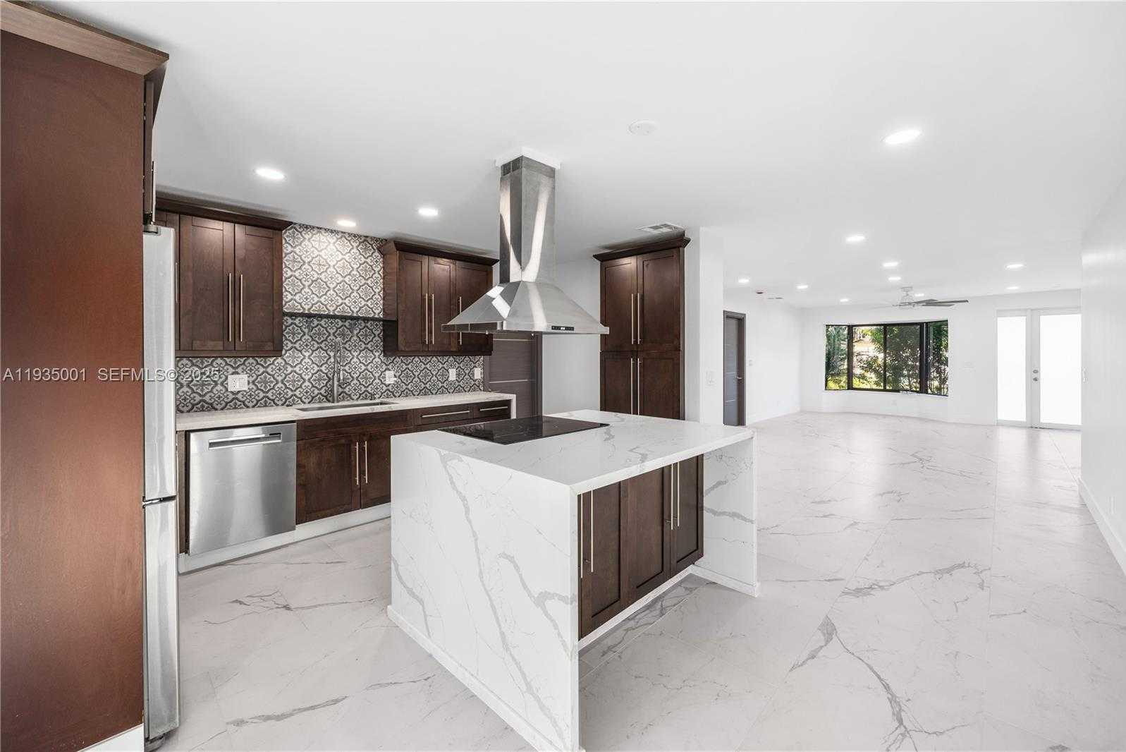 Small Image of 218 SOUTH EAST 2ND ST, Dania Beach Number 14