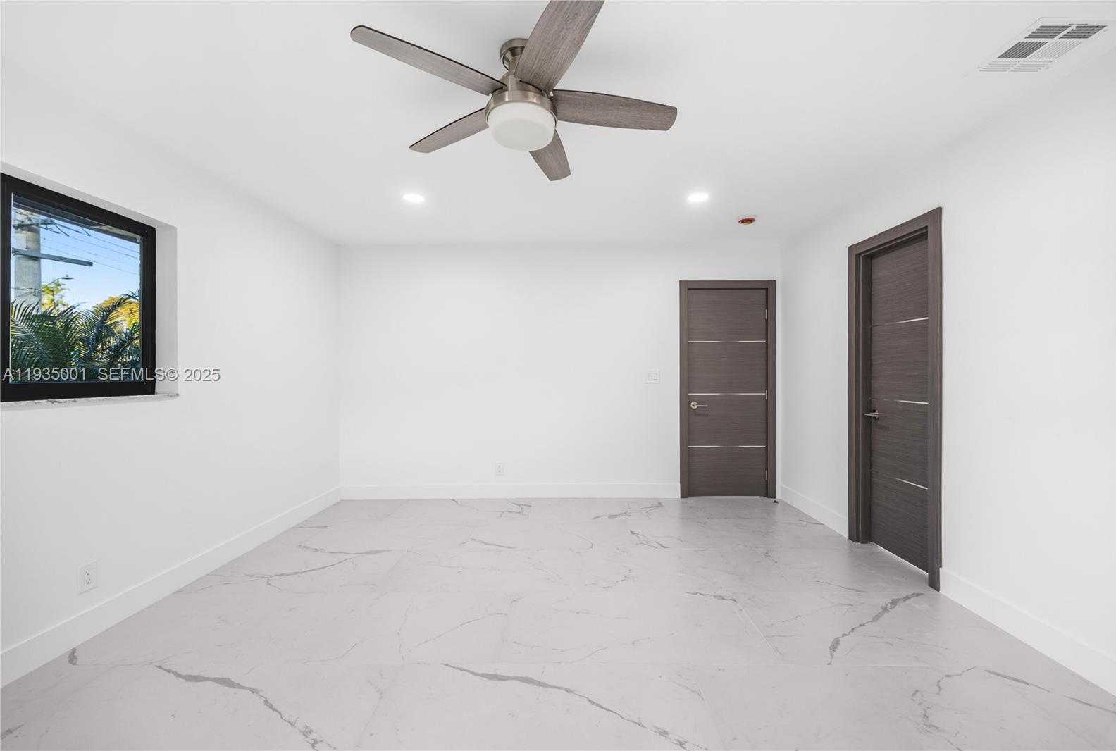 Small Image of 218 SOUTH EAST 2ND ST, Dania Beach Number 28