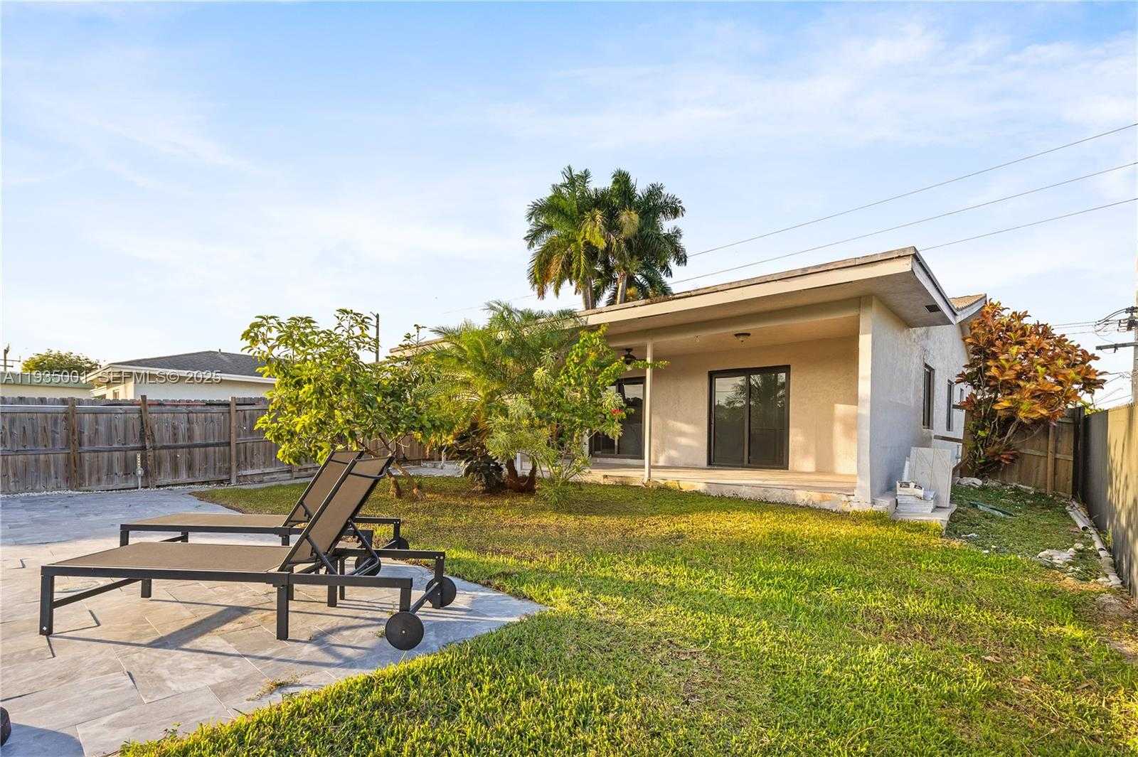 Small Image of 218 SOUTH EAST 2ND ST, Dania Beach Number 38