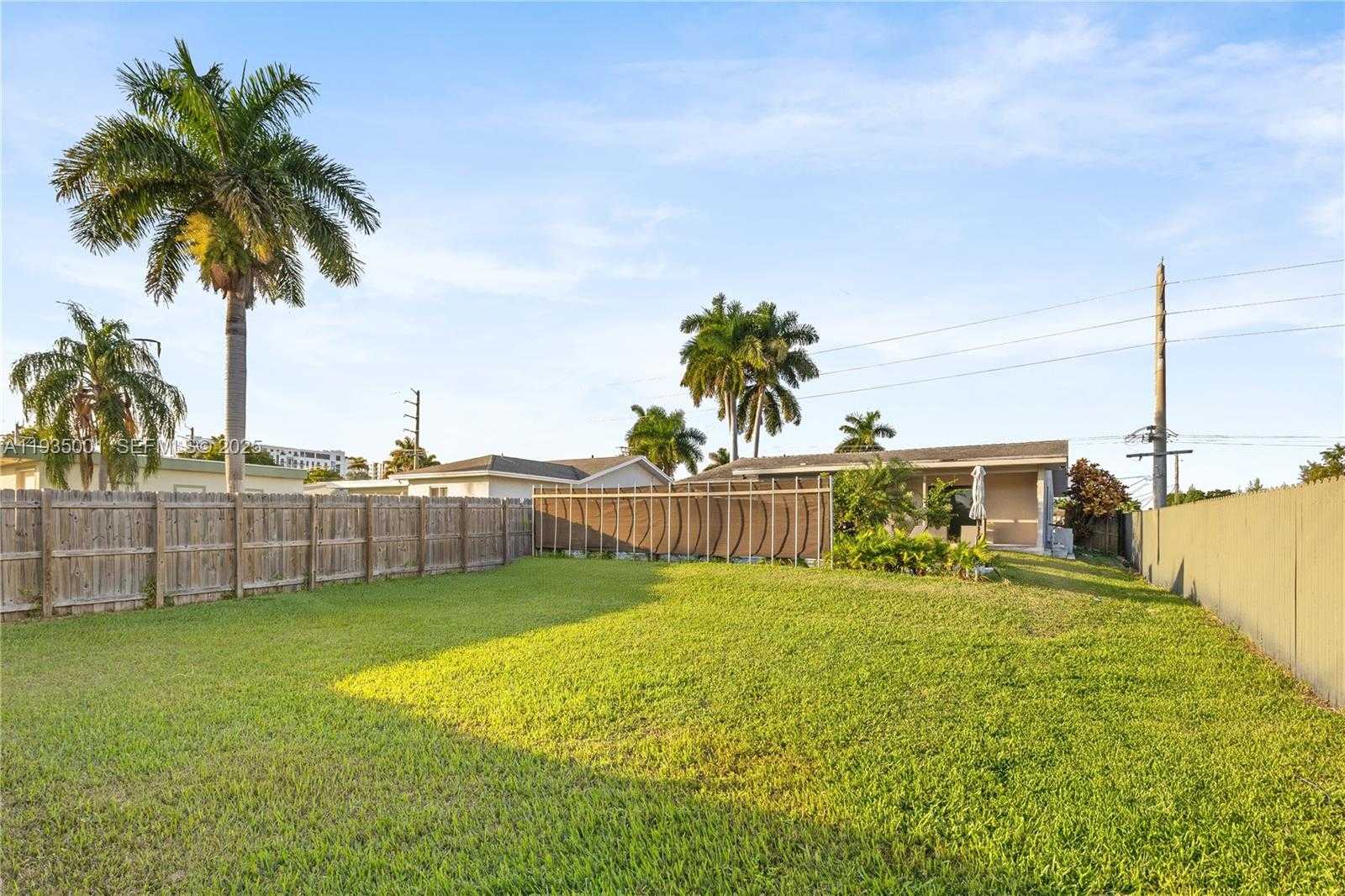 Small Image of 218 SOUTH EAST 2ND ST, Dania Beach Number 39