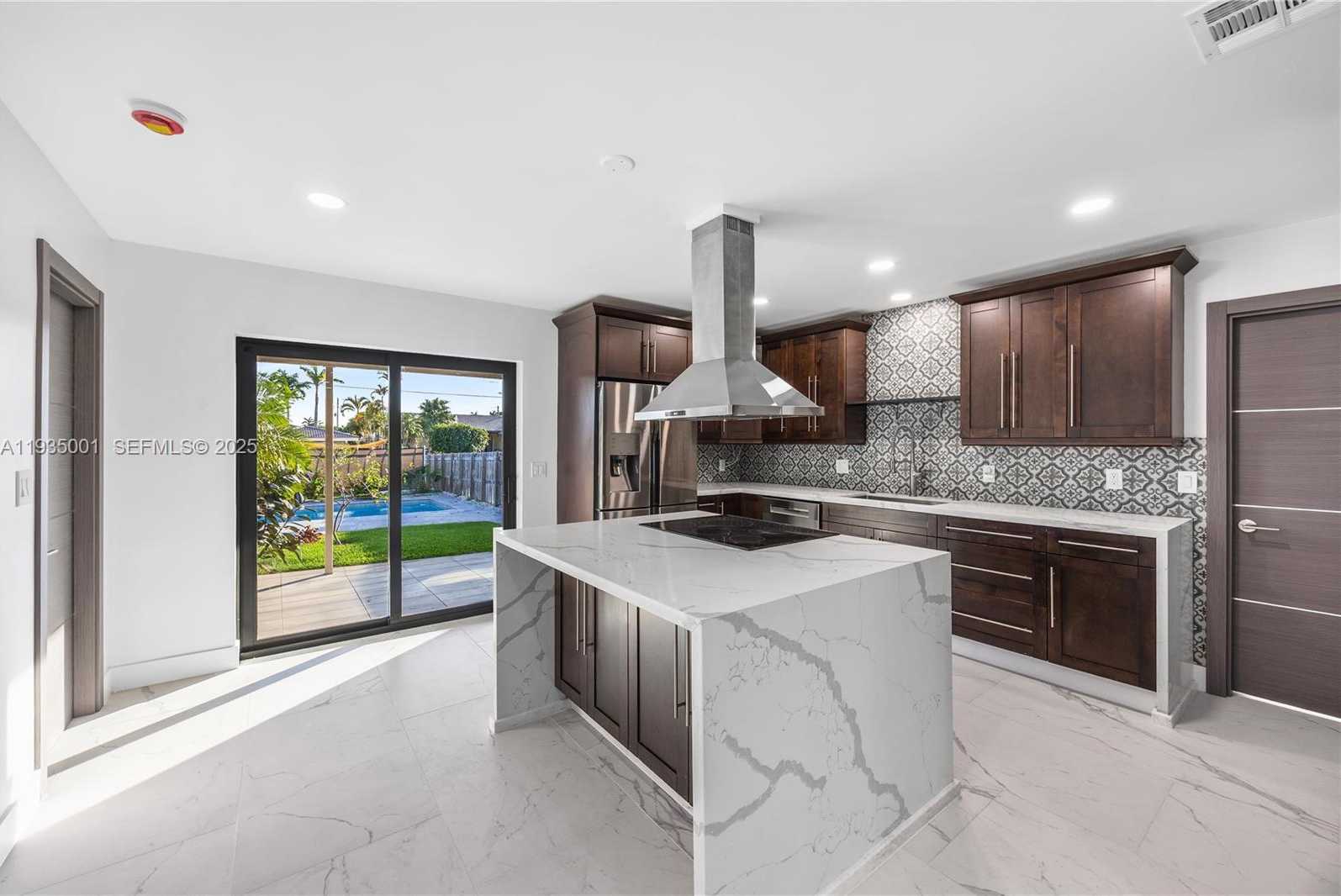 Small Image of 218 SOUTH EAST 2ND ST, Dania Beach Number 4