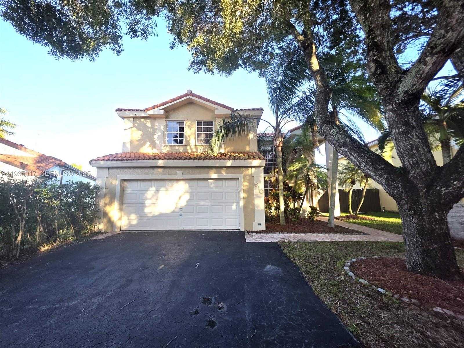 Small Image of 640 ROCK HILL AVE, Davie Number 3