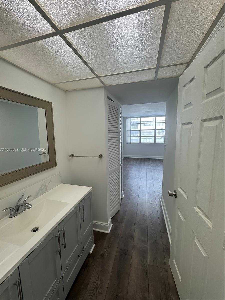 Small Image of 16710 NORTH EAST 9TH AVE #305, North Miami Beach Number 11