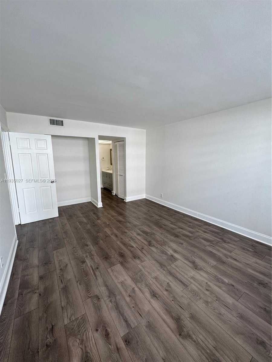 Small Image of 16710 NORTH EAST 9TH AVE #305, North Miami Beach Number 7