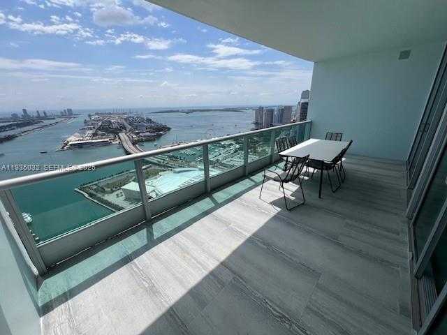 Small Image of 900 BISCAYNE BLVD #5605, Miami Number 2