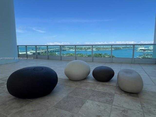 Small Image of 900 BISCAYNE BLVD #5605, Miami Number 40