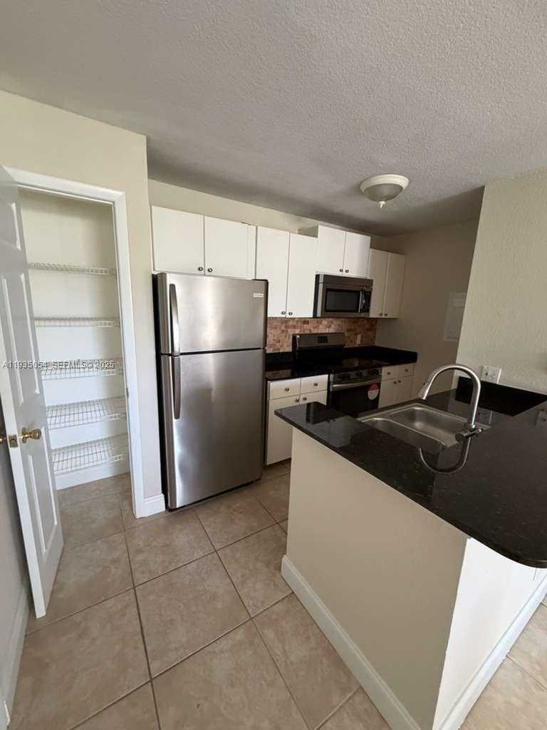 Small Image of 1705 PALM COVE BLVD #1-206, Delray Beach Number 10