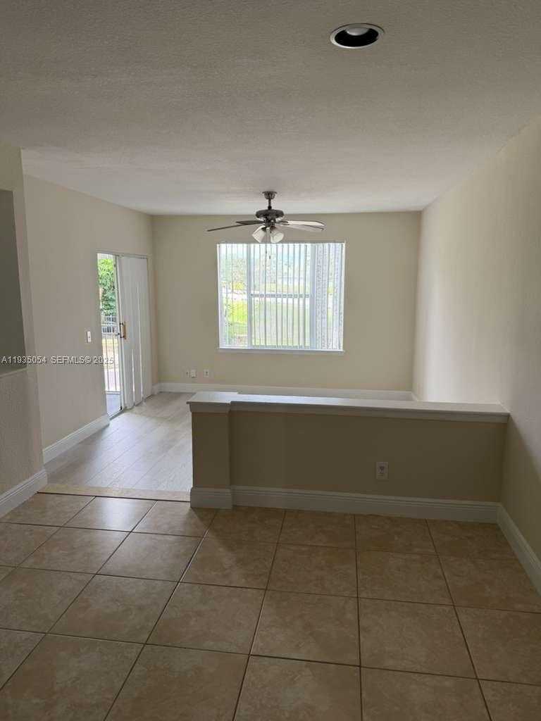 Small Image of 1705 PALM COVE BLVD #1-206, Delray Beach Number 4