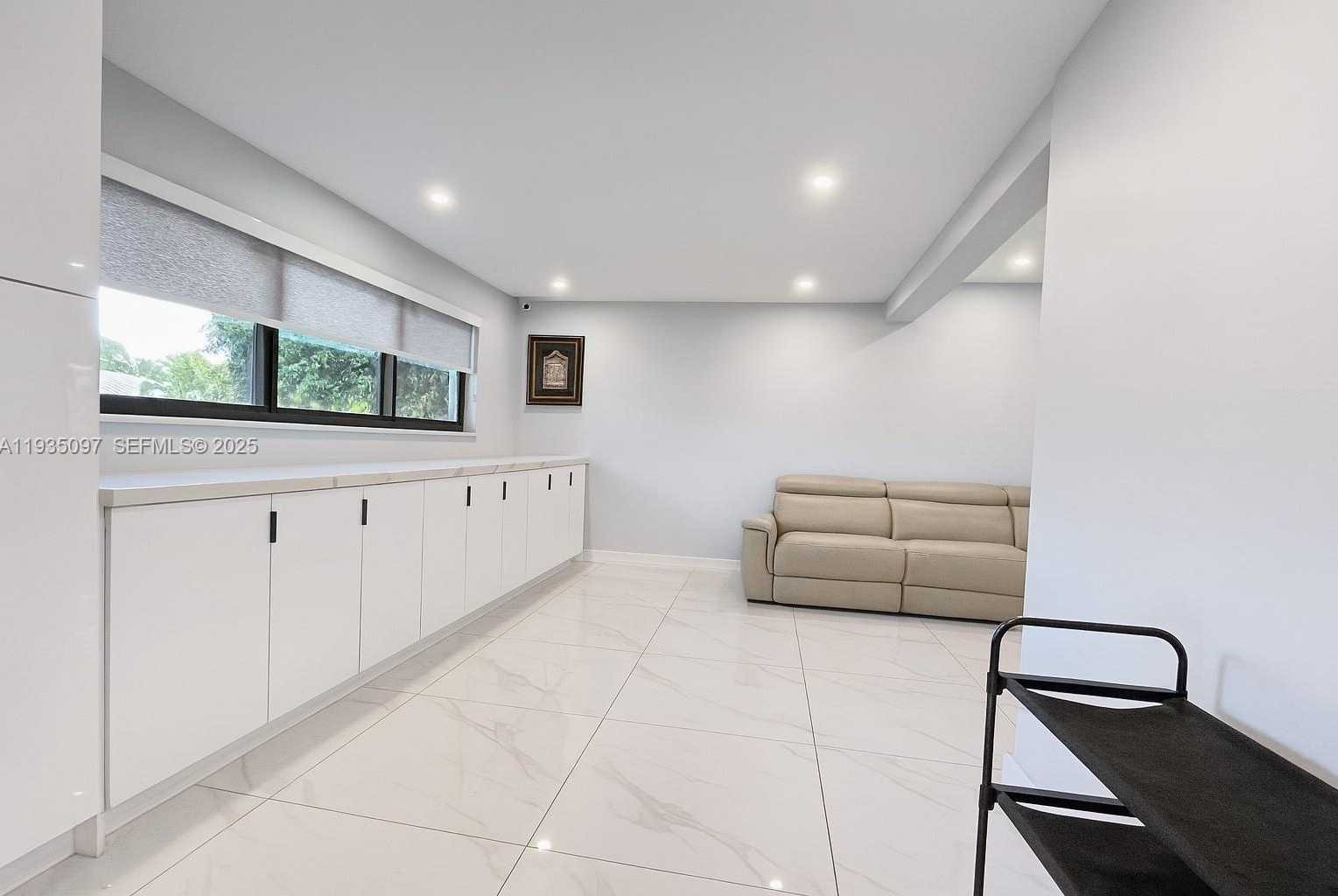 Small Image of 575 NORTH EAST 179TH DR, North Miami Beach Number 9