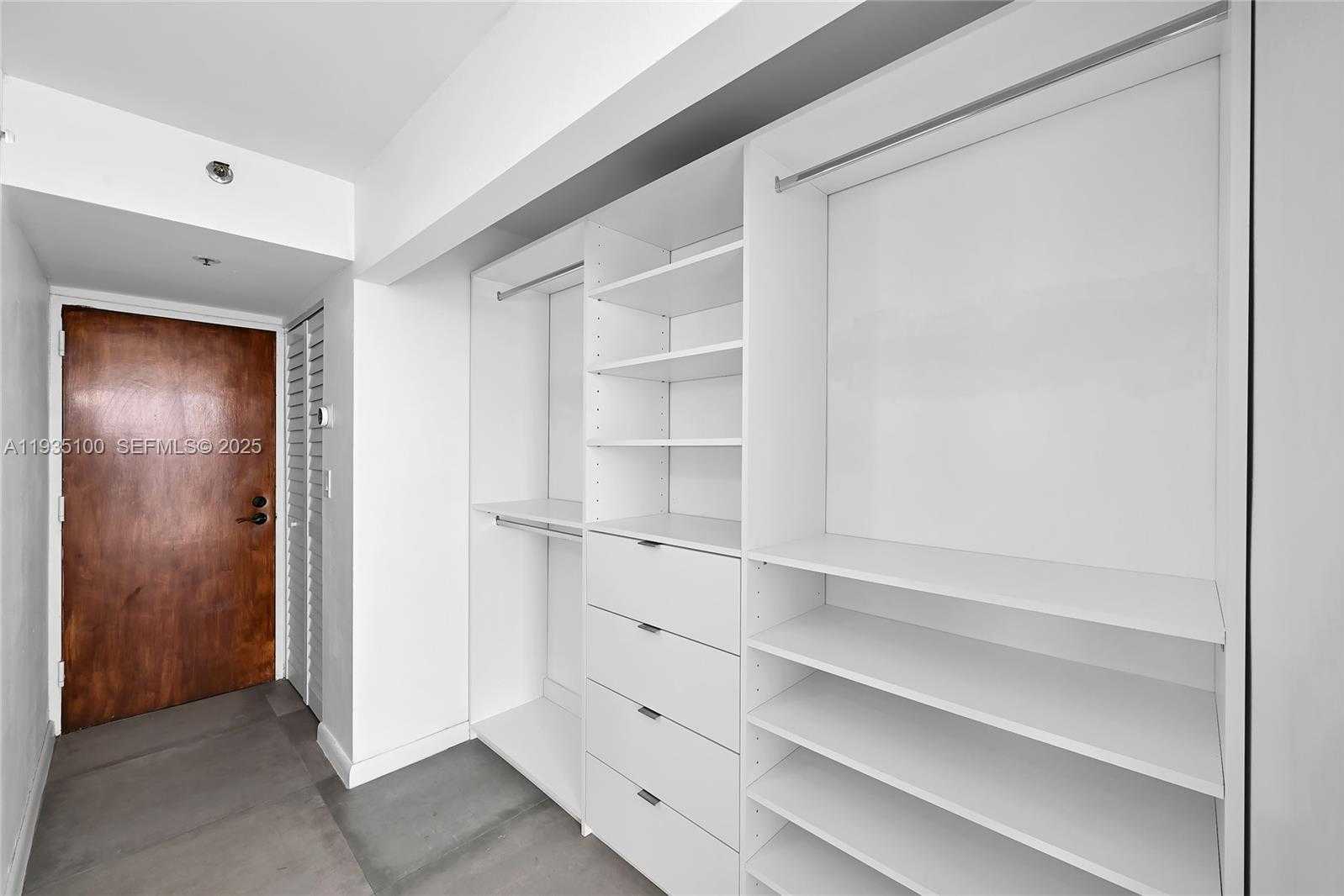 Small Image of 7601 EAST TREASURE DR #920, North Bay Village Number 13