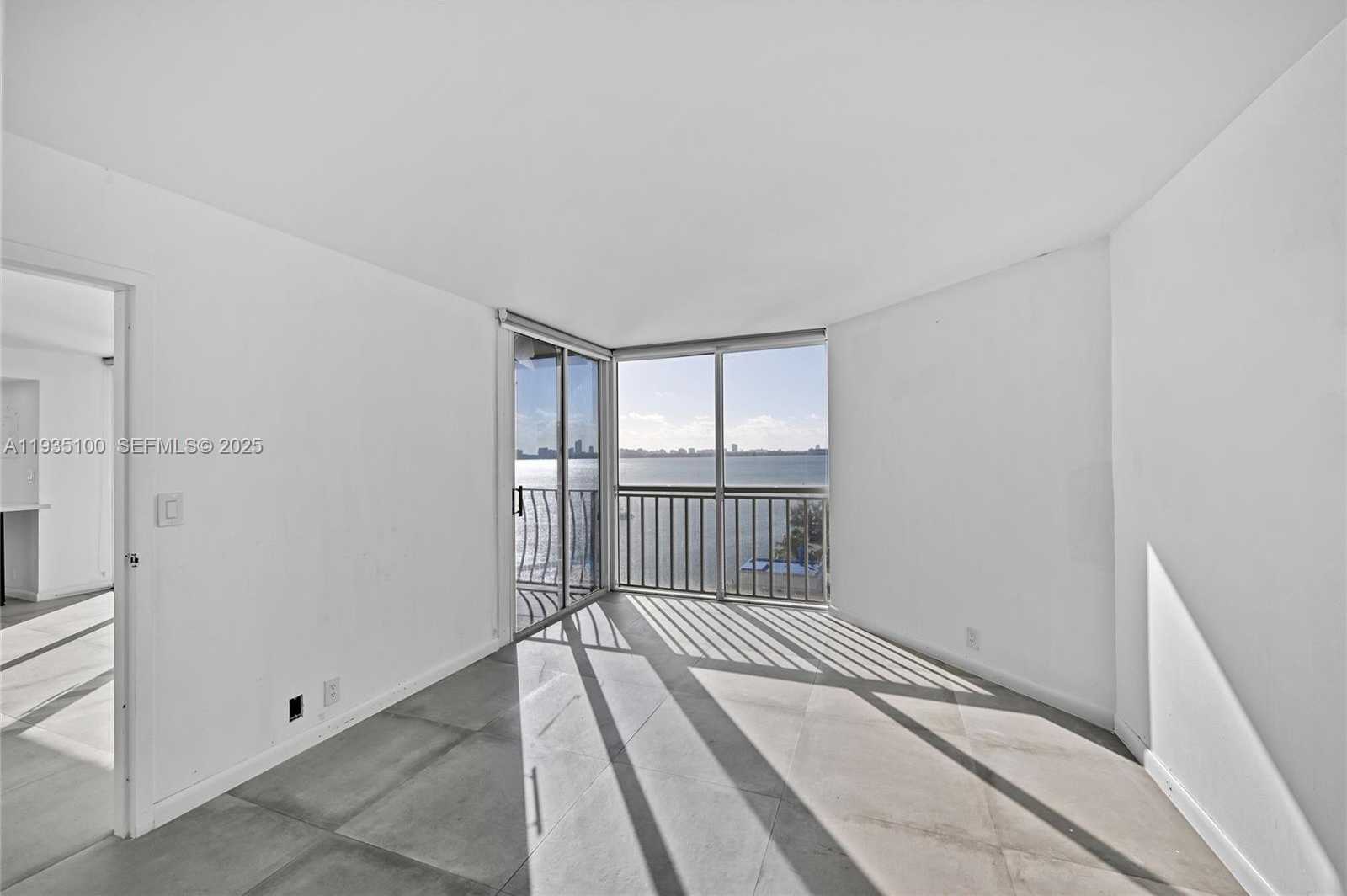 Small Image of 7601 EAST TREASURE DR #920, North Bay Village Number 16