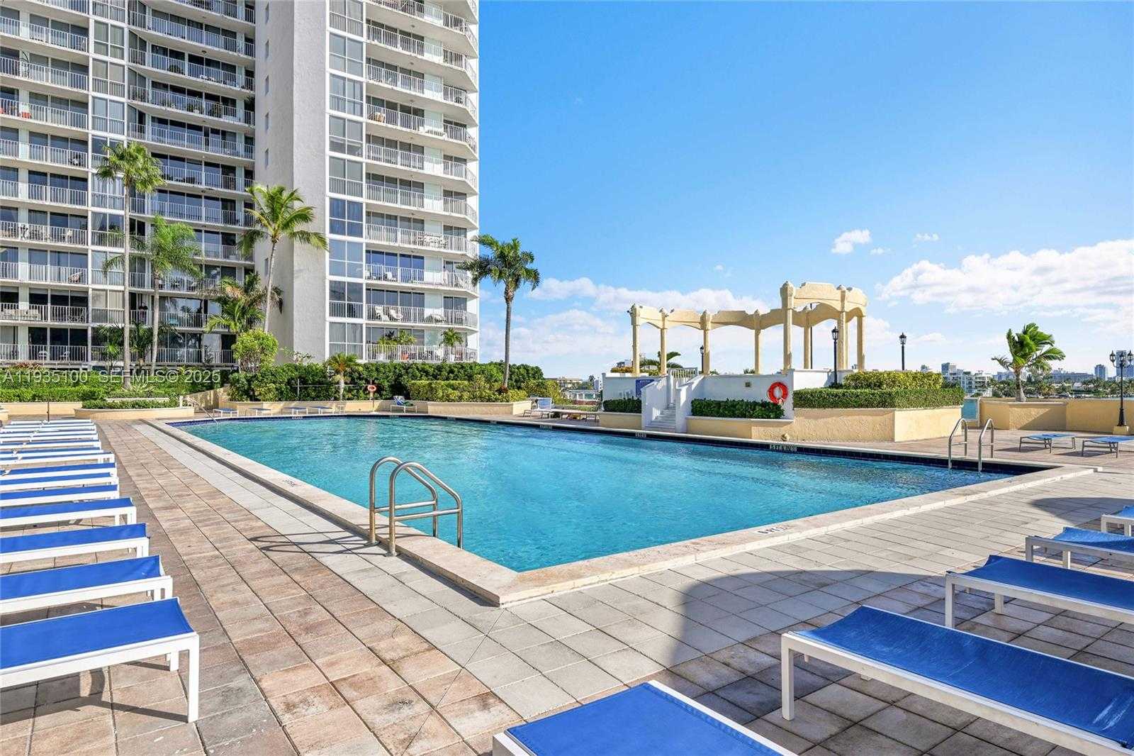 Small Image of 7601 EAST TREASURE DR #920, North Bay Village Number 32