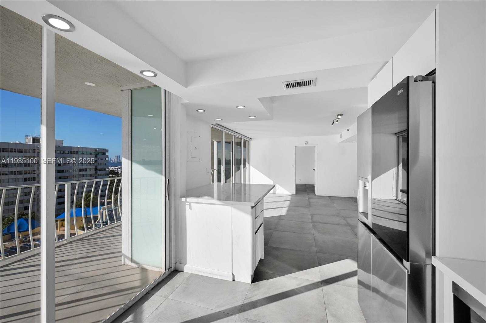 Small Image of 7601 EAST TREASURE DR #920, North Bay Village Number 5