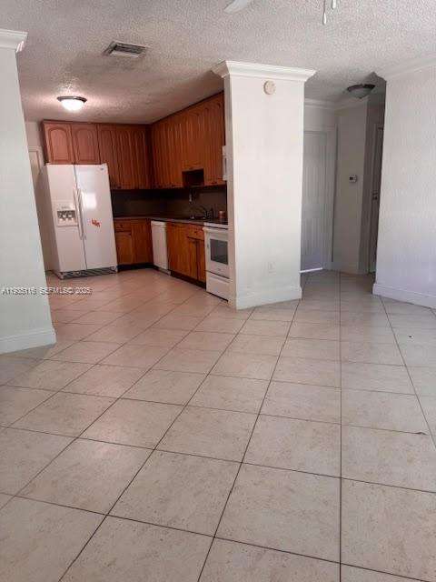 Small Image of 2530 NORTH EAST 182ND ST #2530, North Miami Beach Number 5