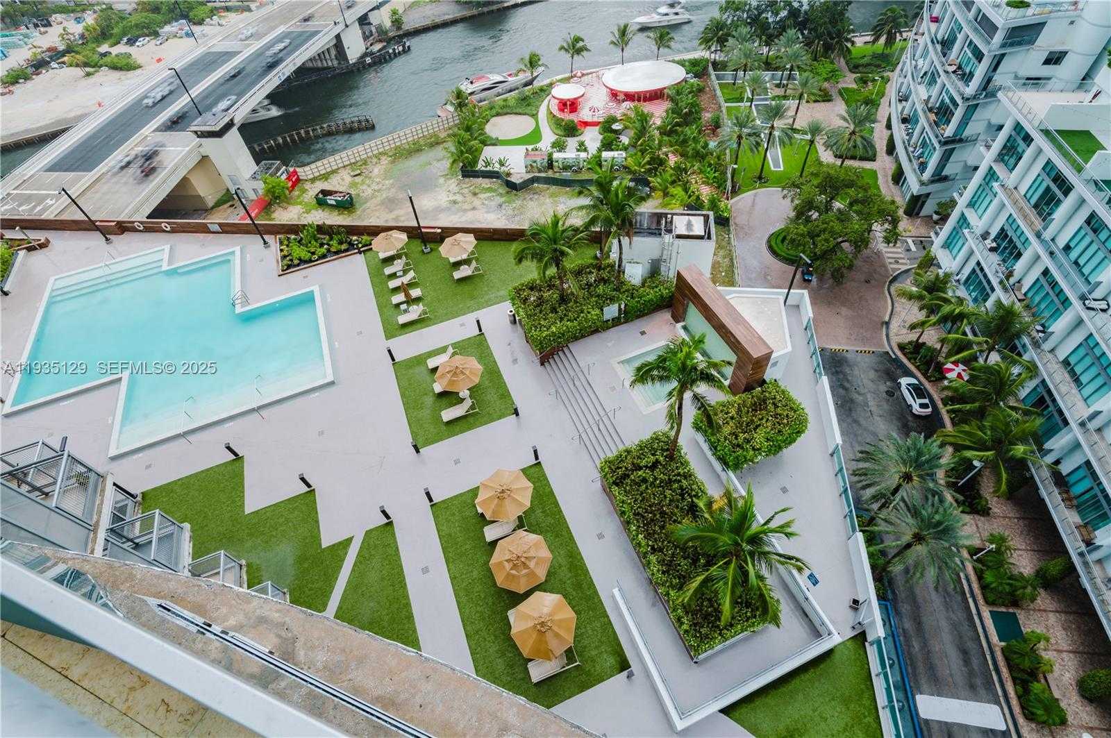 Small Image of 350 SOUTH MIAMI AVE #1814, Miami Number 26