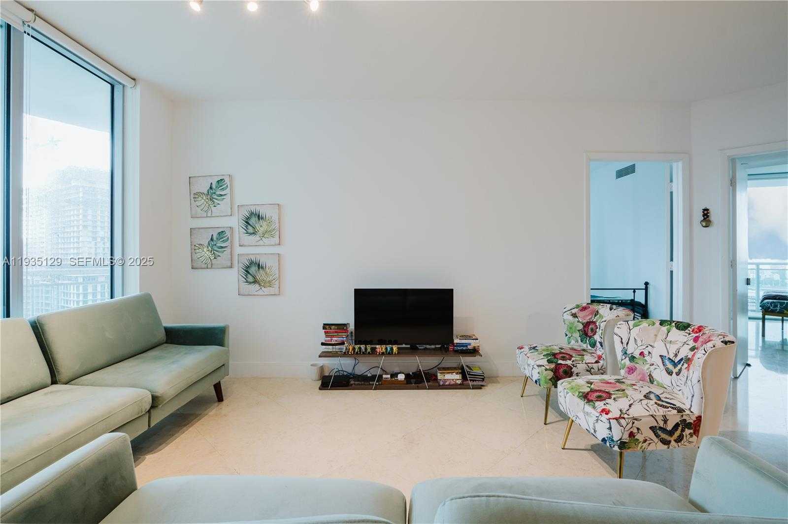 Small Image of 350 SOUTH MIAMI AVE #1814, Miami Number 5