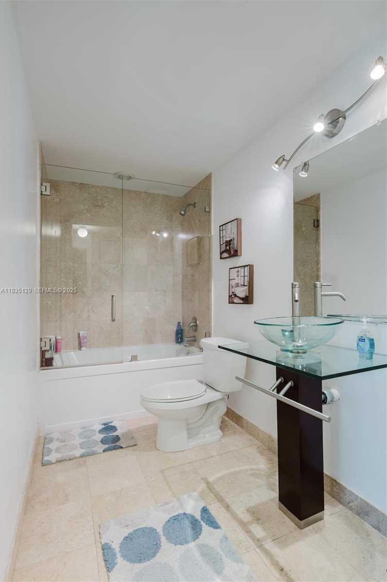 Small Image of 350 SOUTH MIAMI AVE #1814, Miami Number 9