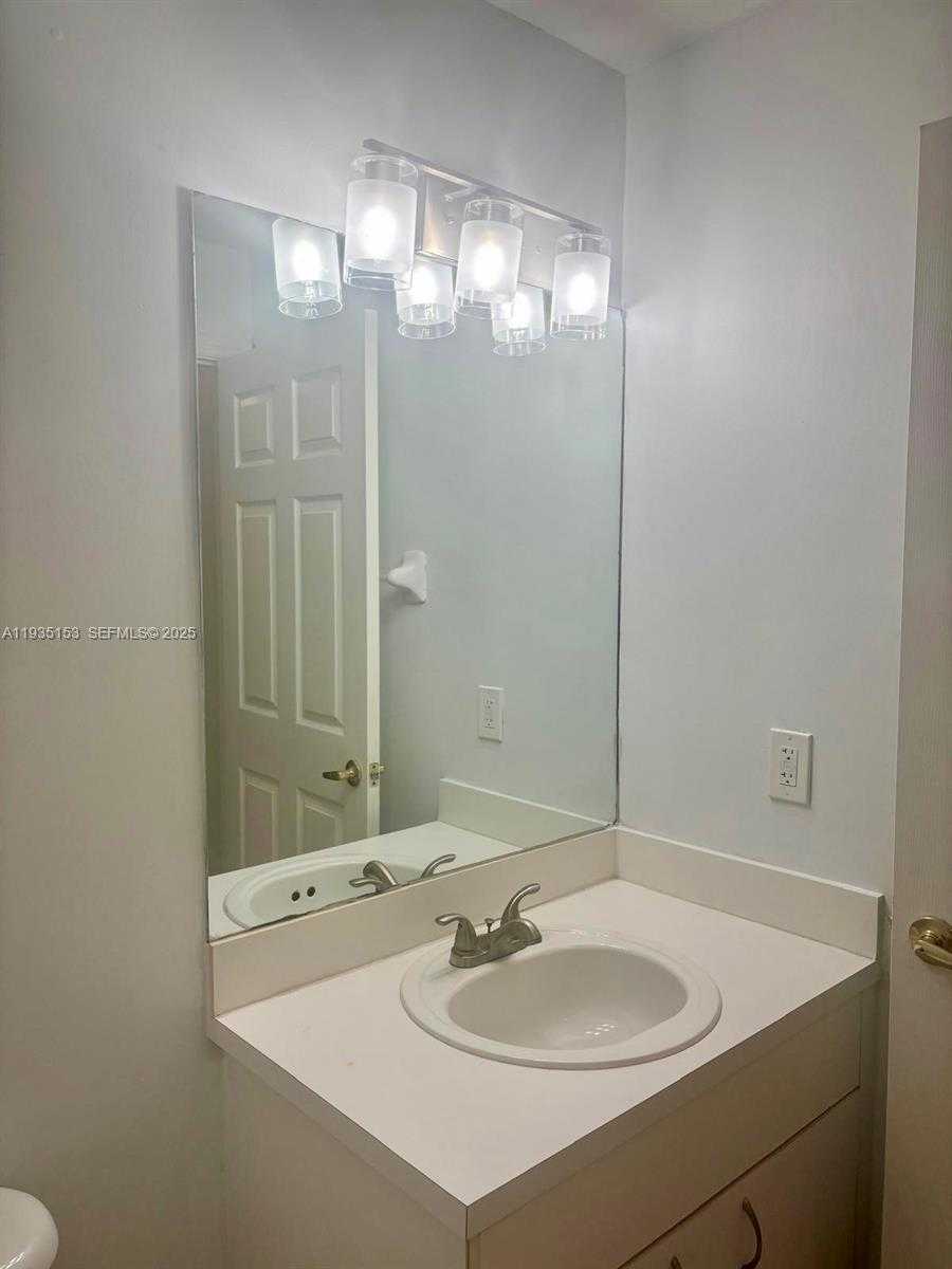 Small Image of 17151 NORTH WEST 23RD ST #17151, Pembroke Pines Number 9
