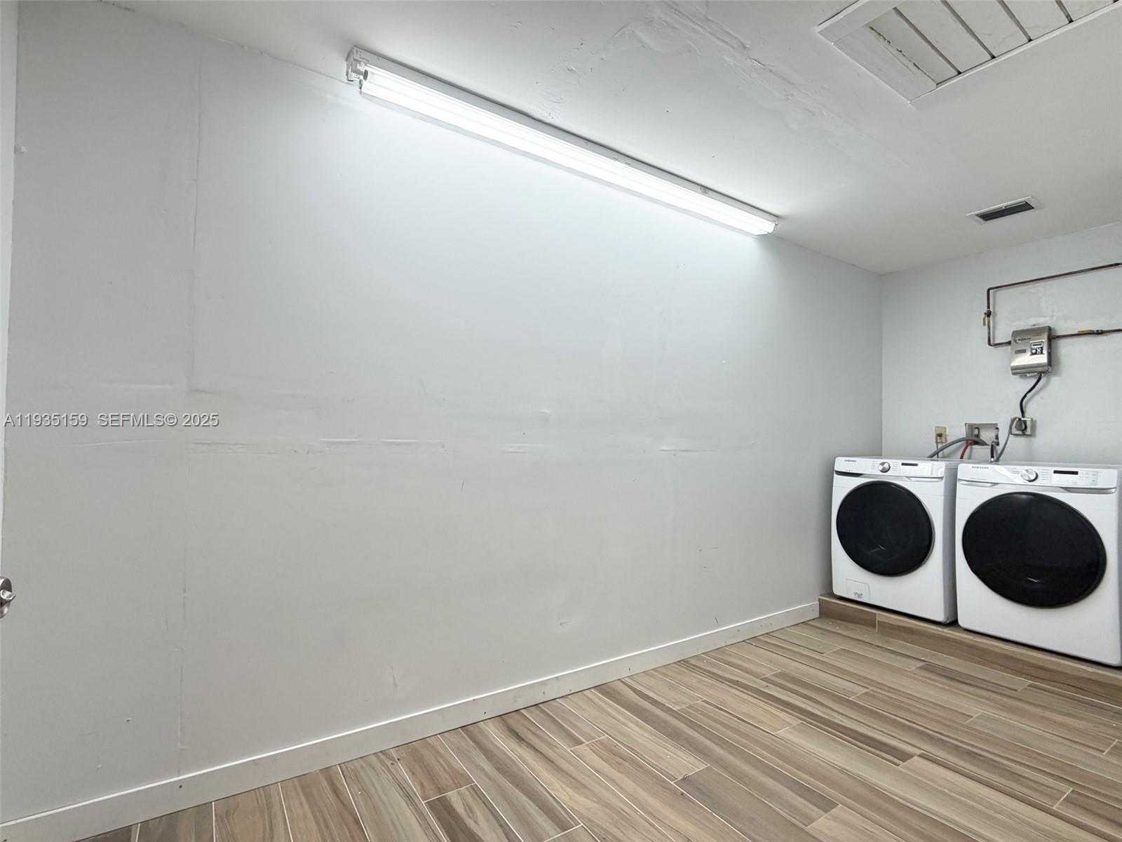 Small Image of 12250 SOUTH WEST 2ND ST, Miami Number 17