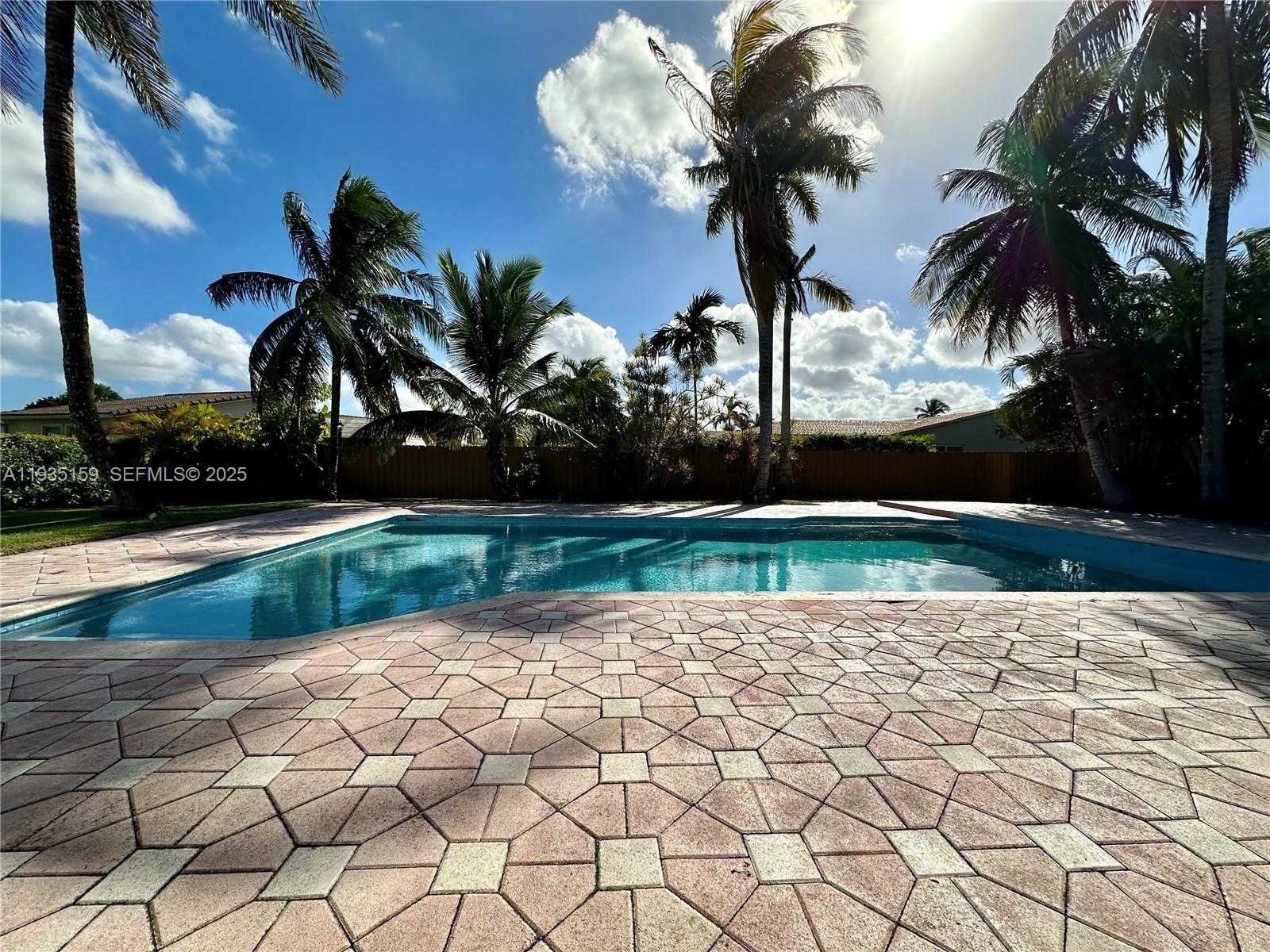 Small Image of 12250 SOUTH WEST 2ND ST, Miami Number 20