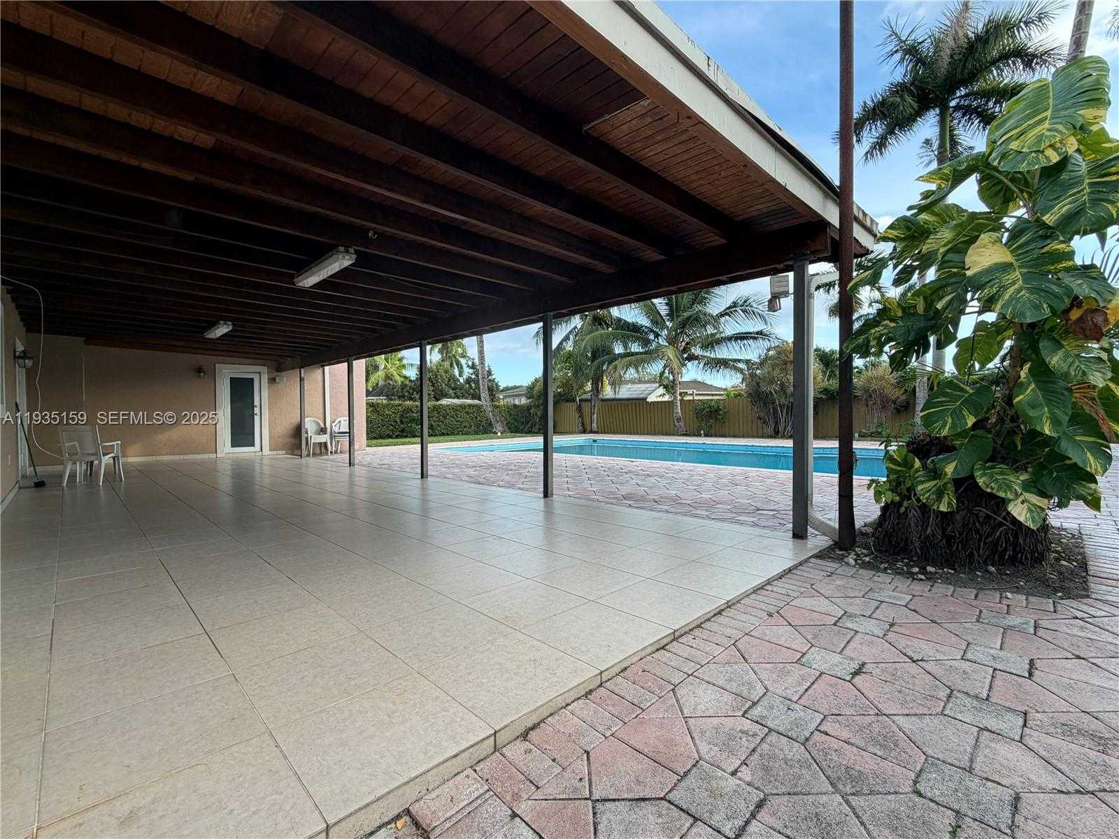 Small Image of 12250 SOUTH WEST 2ND ST, Miami Number 21