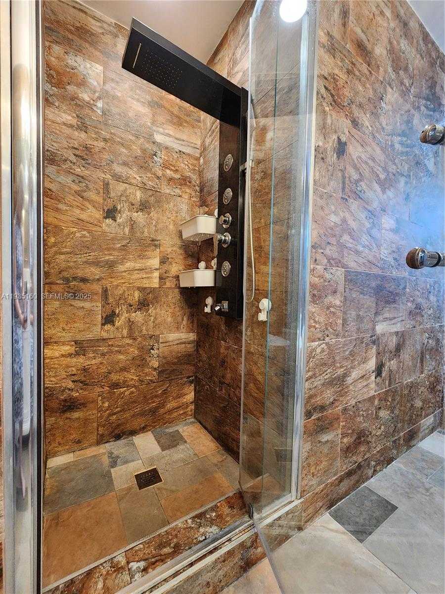 Small Image of 21028 NORTH EAST 34TH CT #21028, Aventura Number 20